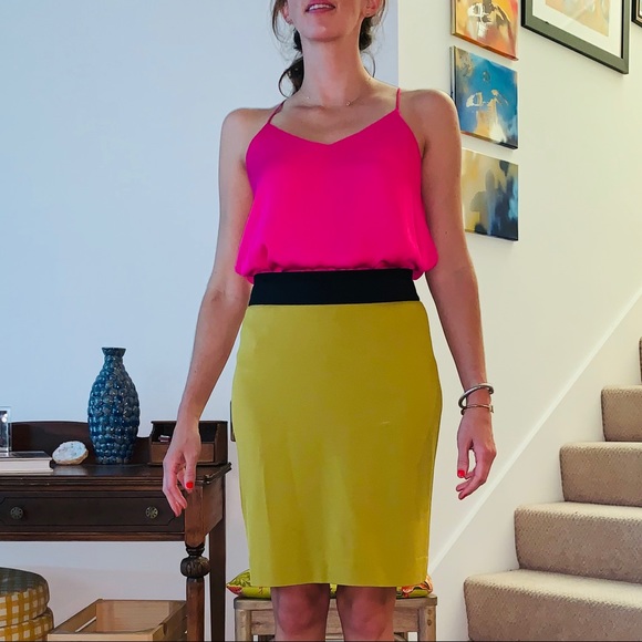 BCBG MaxAzria bandage Green stretch pencil skirt - Picture 4 of 7